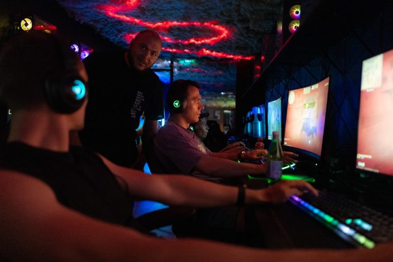 Exciting Multiplayer Games to Try with Your Best Friends